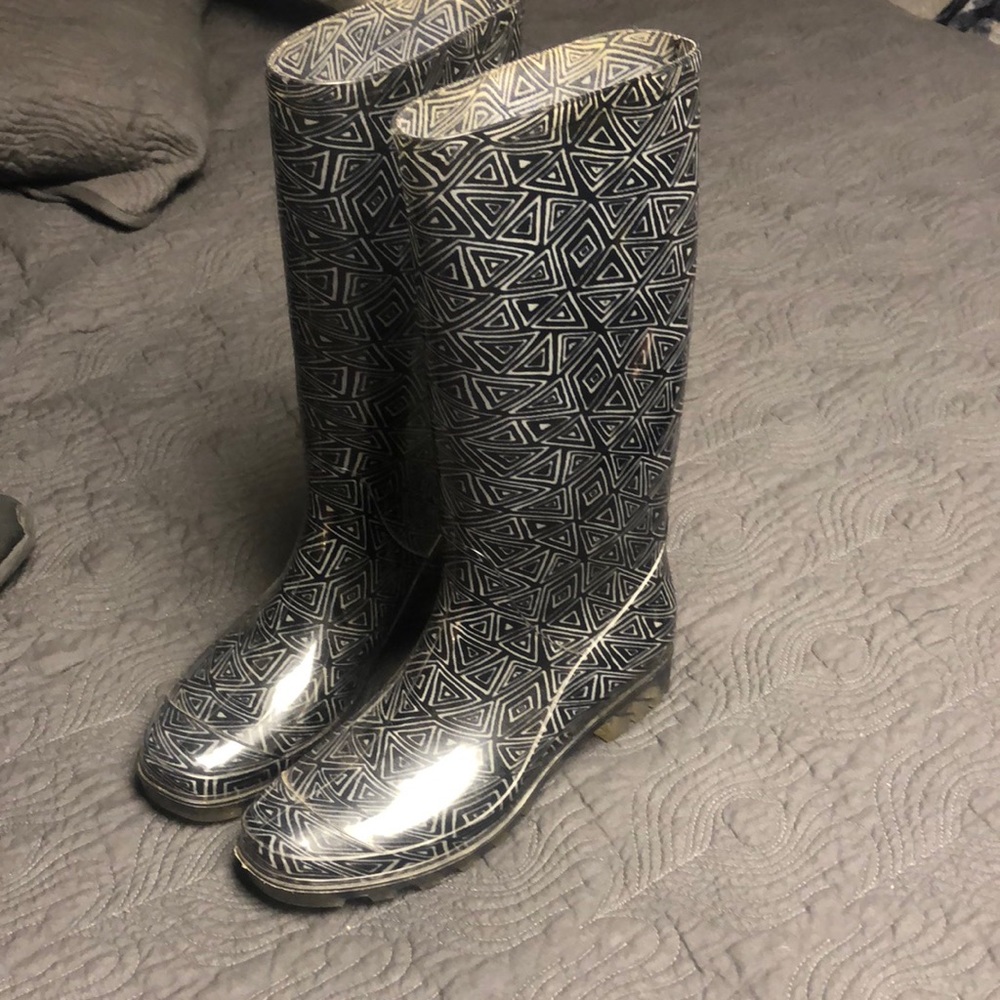 Toms rain boots
